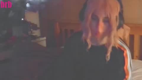 Lucy online show from 11/01/25, 04:14