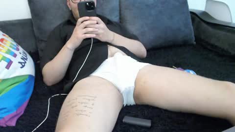 Snapshot of notyournoah chatting on 05/05/26, 06:27 Noah online show from 05/05/26, 06:27