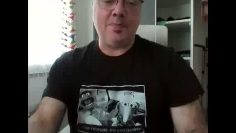 Snapshot of nounoursss974 chatting on 02/14/25, 07:59 sweet bear online show from 02/14/25, 07:59