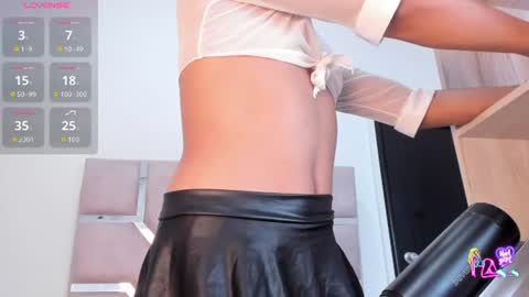 Snapshot of nova_bliss chatting on 06/16/26, 11:13 Thayler online show from 06/16/26, 11:13