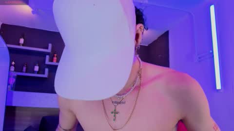 Nova Salvatore online show from 02/25/26, 04:44