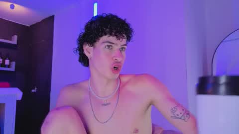 Nova Salvatore online show from 03/11/26, 04:18