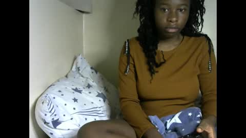 novaah online show from 10/25/25, 02:52