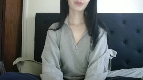 Olivia online show from 05/27/26, 01:19