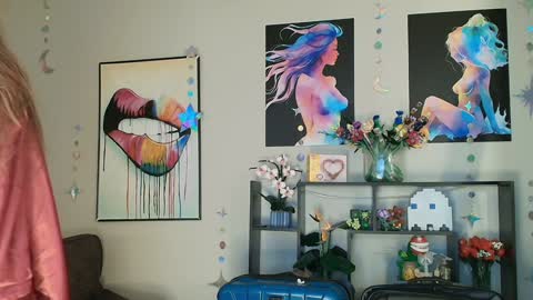 Snapshot of novaharper chatting on 01/18/26, 12:14 Nova Harper online show from 01/18/26, 12:14