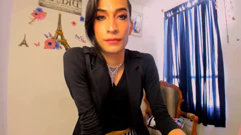 Snapshot of novanyx11 chatting on 02/16/25, 06:54 Nova... online show from 02/16/25, 06:54