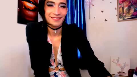 Snapshot of novanyx11 chatting on 02/22/25, 08:09 Nova... online show from 02/22/25, 08:09