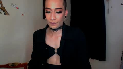 Snapshot of novanyx11 chatting on 09/18/25, 09:50 Nova... online show from 09/18/25, 09:50