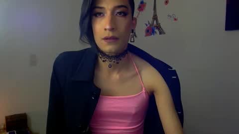 Snapshot of novanyx11 chatting on 10/04/25, 09:35 Nova... online show from 10/04/25, 09:35