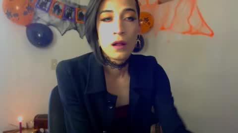 Snapshot of novanyx11 chatting on 10/09/25, 08:40 Nova... online show from 10/09/25, 08:40