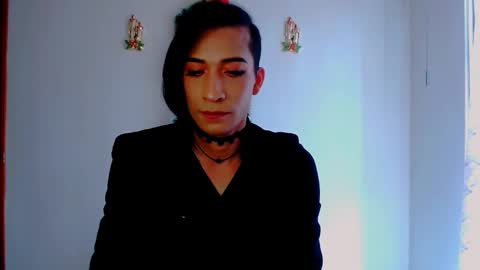 Snapshot of novanyx11 chatting on 11/27/25, 09:28 Nova... online show from 11/27/25, 09:28