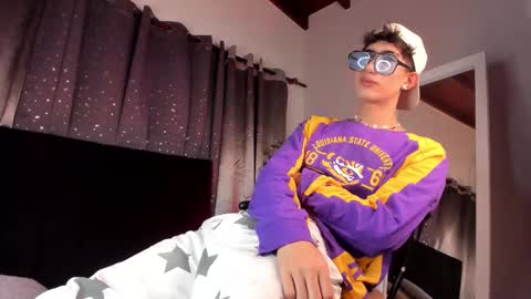 Nova online show from 11/17/25, 07:41