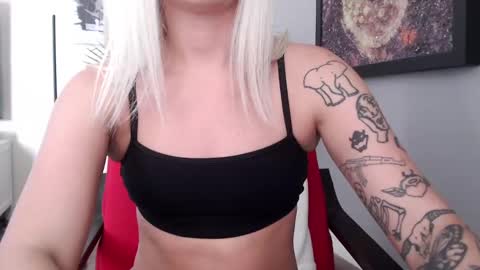 Nick and Tiffany online show from 01/29/25, 08:04