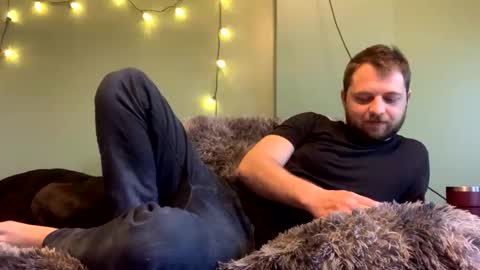 Snapshot of nsy57528 chatting on 11/10/25, 09:03 nsy57528 online show from 11/10/25, 09:03