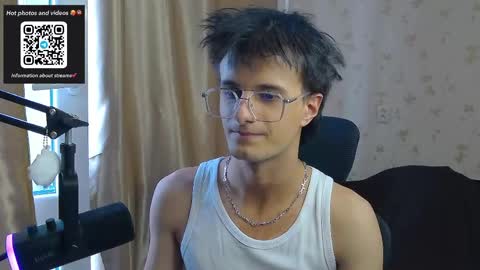 Snapshot of nuar_x chatting on 04/19/26, 01:43 Nuar X online show from 04/19/26, 01:43