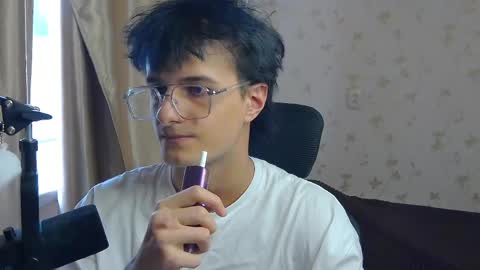Snapshot of nuar_x chatting on 05/06/26, 02:11 Nuar X online show from 05/06/26, 02:11