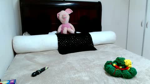 Snapshot of nubiangiggles chatting on 11/23/25, 06:30 Nubiangiggles online show from 11/23/25, 06:30