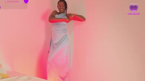 Snapshot of nude2557940 chatting on 09/14/25, 06:45 Channel Cox online show from 09/14/25, 06:45