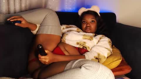 nudeberries515 online show from 04/30/26, 03:13