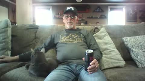 Snapshot of nudistguy194549 chatting on 03/14/26, 06:46 Nudistguy online show from 03/14/26, 06:46