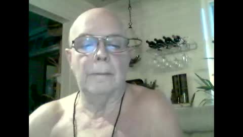 Snapshot of nudistjavist chatting on 12/12/24, 02:11 Haky online show from 12/12/24, 02:11