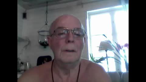 Snapshot of nudistjavist chatting on 01/05/25, 11:59 Haky online show from 01/05/25, 11:59