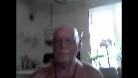 Snapshot of nudistjavist chatting on 03/05/25, 11:06 Haky online show from 03/05/25, 11:06