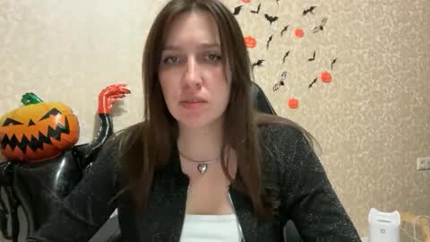 Snapshot of nuitblanche_vibes chatting on 10/17/25, 06:16 nuitblanche_vibes online show from 10/17/25, 06:16