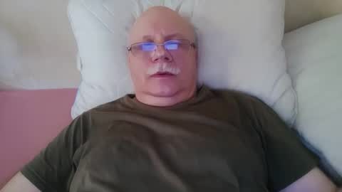 Snapshot of nukiss chatting on 11/02/25, 10:39 nukiss online show from 11/02/25, 10:39