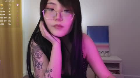 Erica online show from 06/04/26, 02:28