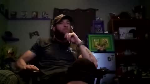 Snapshot of number1dad_ chatting on 03/03/25, 02:36 Awwwww Hey Sweetie Pies. Welcome To The Sweetie Pie Lounge. Enjoy The Dad-Cast. SweetCorny Fun-loving Dad Talk. online show from 03/03/25, 02:36