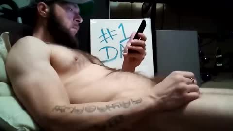 Snapshot of number1dad_ chatting on 03/11/25, 04:21 Awwwww Hey Sweetie Pies. Welcome To The Sweetie Pie Lounge. Enjoy The Dad-Cast. SweetCorny Fun-loving Dad Talk. online show from 03/11/25, 04:21