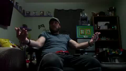 Snapshot of number1dad_ chatting on 09/28/25, 08:31 Awwwww Hey Sweetie Pies. Welcome To The Sweetie Pie Lounge. Enjoy The Dad-Cast. SweetCorny Fun-loving Dad Talk. online show from 09/28/25, 08:31