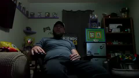 Snapshot of number1dad_ chatting on 10/11/25, 03:28 Awwwww Hey Sweetie Pies. Welcome To The Sweetie Pie Lounge. Enjoy The Dad-Cast. SweetCorny Fun-loving Dad Talk. online show from 10/11/25, 03:28