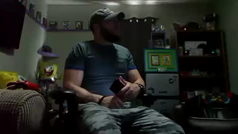 Snapshot of number1dad_ chatting on 10/14/25, 07:25 Awwwww Hey Sweetie Pies. Welcome To The Sweetie Pie Lounge. Enjoy The Dad-Cast. SweetCorny Fun-loving Dad Talk. online show from 10/14/25, 07:25