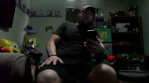 Snapshot of number1dad_ chatting on 10/29/25, 08:54 Awwwww Hey Sweetie Pies. Welcome To The Sweetie Pie Lounge. Enjoy The Dad-Cast. SweetCorny Fun-loving Dad Talk. online show from 10/29/25, 08:54