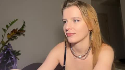 nura_foxx online show from 02/13/26, 02:07