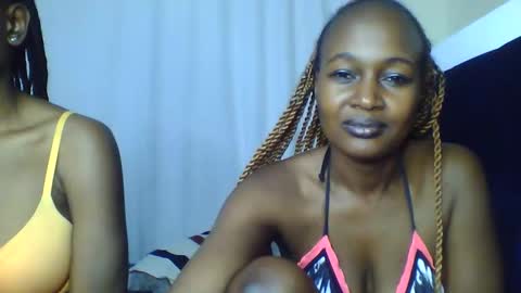 Snapshot of nutgal_ chatting on 04/17/26, 11:35 nutgal online show from 04/17/26, 11:35