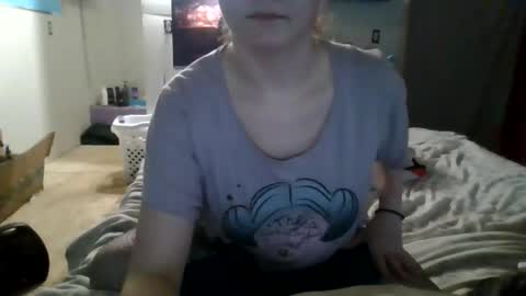 nuthin2cee online show from 12/02/25, 09:14