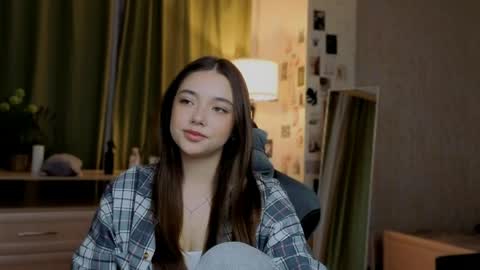 Rachel online show from 05/17/26, 07:43
