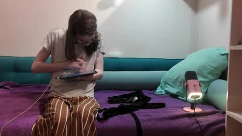 Snapshot of nuttyowo chatting on 04/26/26, 06:16 Nuttyowo online show from 04/26/26, 06:16