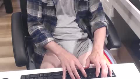 nwih2018 online show from 09/16/25, 05:36