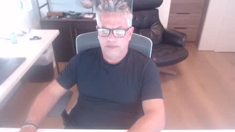 Snapshot of nxnw6767 chatting on 05/08/26, 01:05 nxnw6767 online show from 05/08/26, 01:05