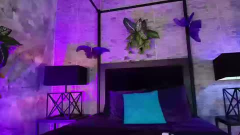  NXY  online show from 09/22/25, 08:00