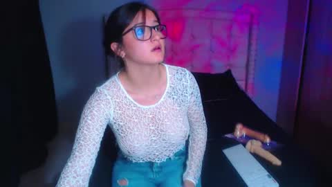 Snapshot of nyahmackenzie chatting on 12/30/24, 11:38 NyahMackenzie online show from 12/30/24, 11:38