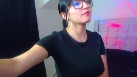 Snapshot of nyahmackenzie chatting on 01/11/25, 10:07 NyahMackenzie online show from 01/11/25, 10:07