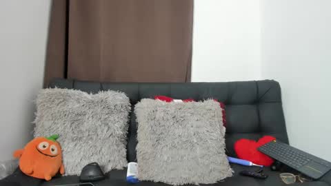 Snapshot of nyalgasai1 chatting on 12/11/24, 06:04 Nia online show from 12/11/24, 06:04