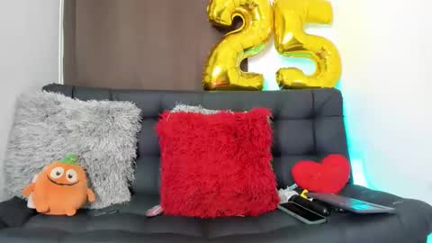 Snapshot of nyalgasai1 chatting on 01/11/25, 07:06 Nia online show from 01/11/25, 07:06