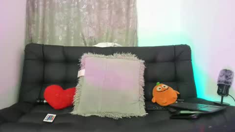 Snapshot of nyalgasai1 chatting on 02/26/25, 04:36 Nia online show from 02/26/25, 04:36