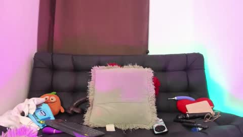 Snapshot of nyalgasai1 chatting on 03/08/25, 03:17 Nia online show from 03/08/25, 03:17